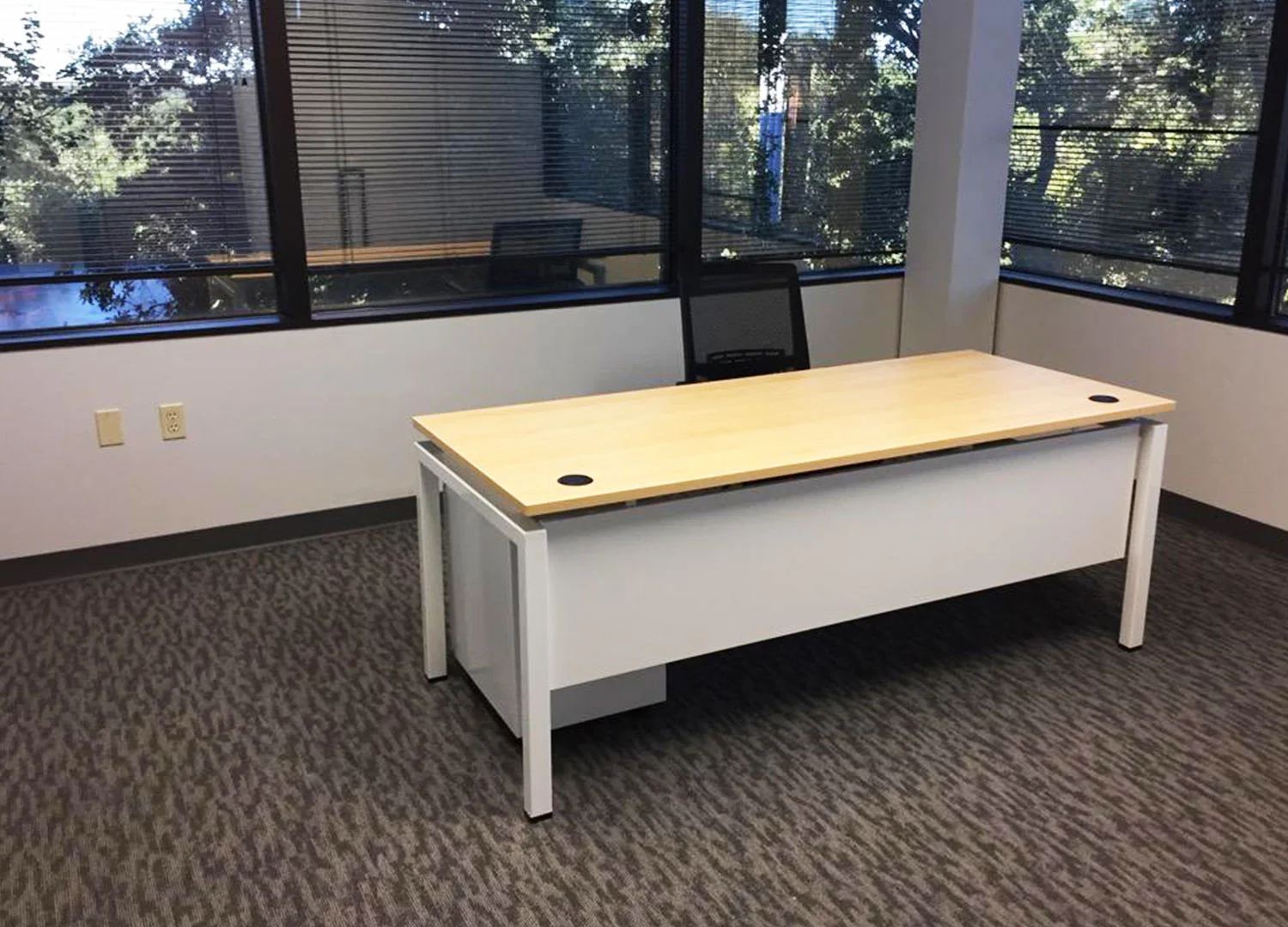Jot Desk - Image 3