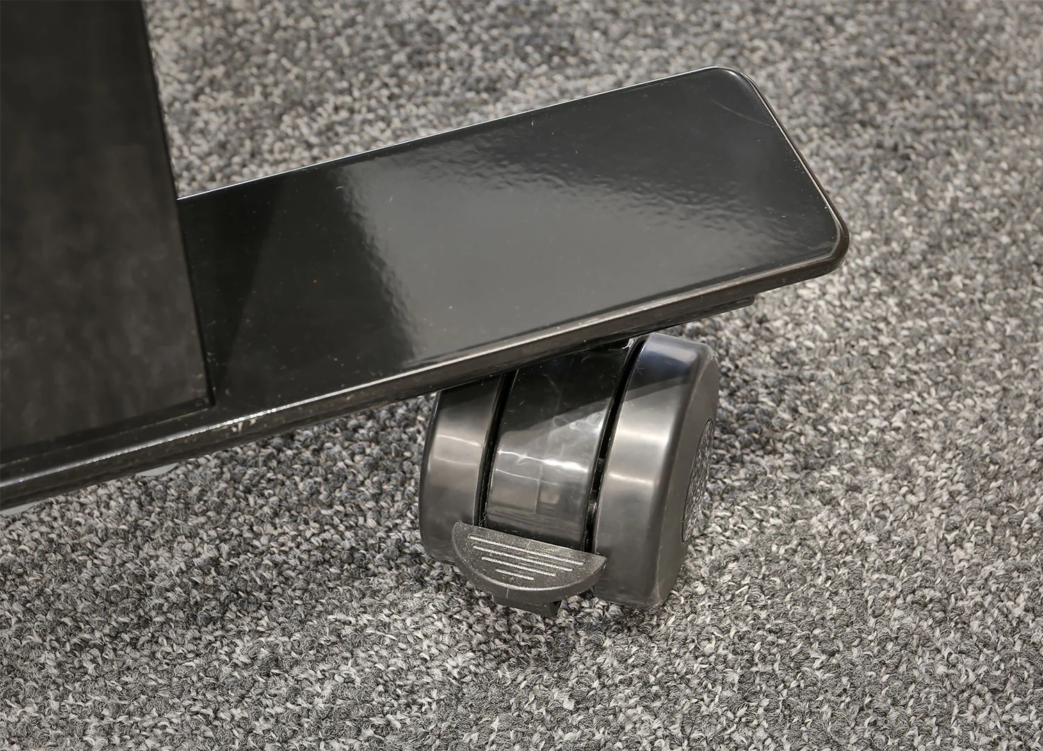 Mobile Think Desk (sit to stand) - Image 5