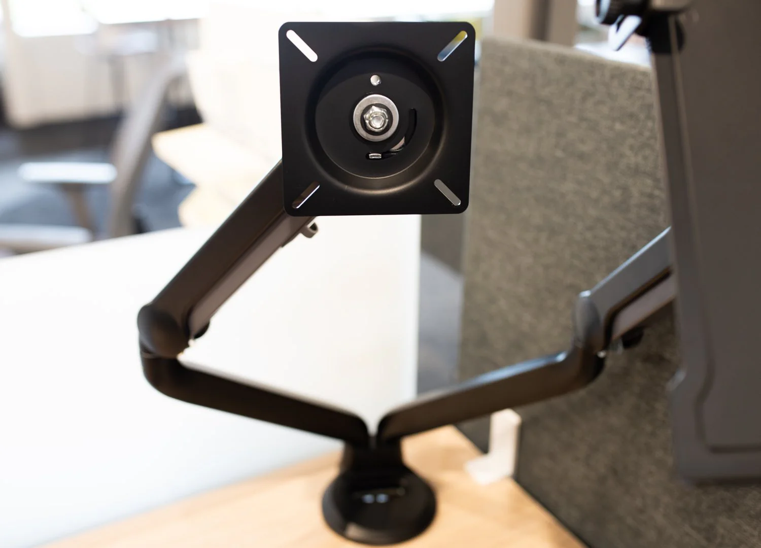 Series II Monitor Arm - Image 13
